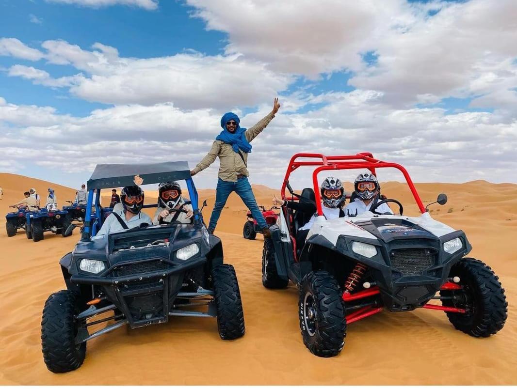 Nomada Domes Camp With Airco Hotel Merzouga Eksteriør billede