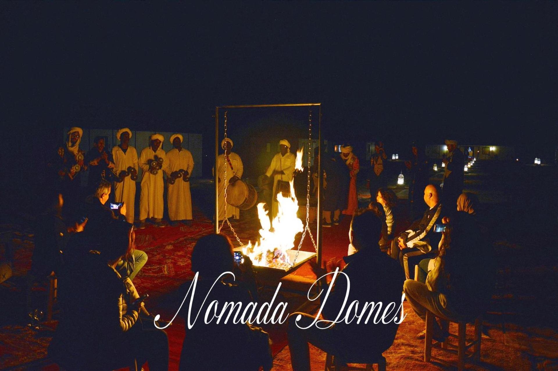 Nomada Domes Camp With Airco Hotel Merzouga Eksteriør billede
