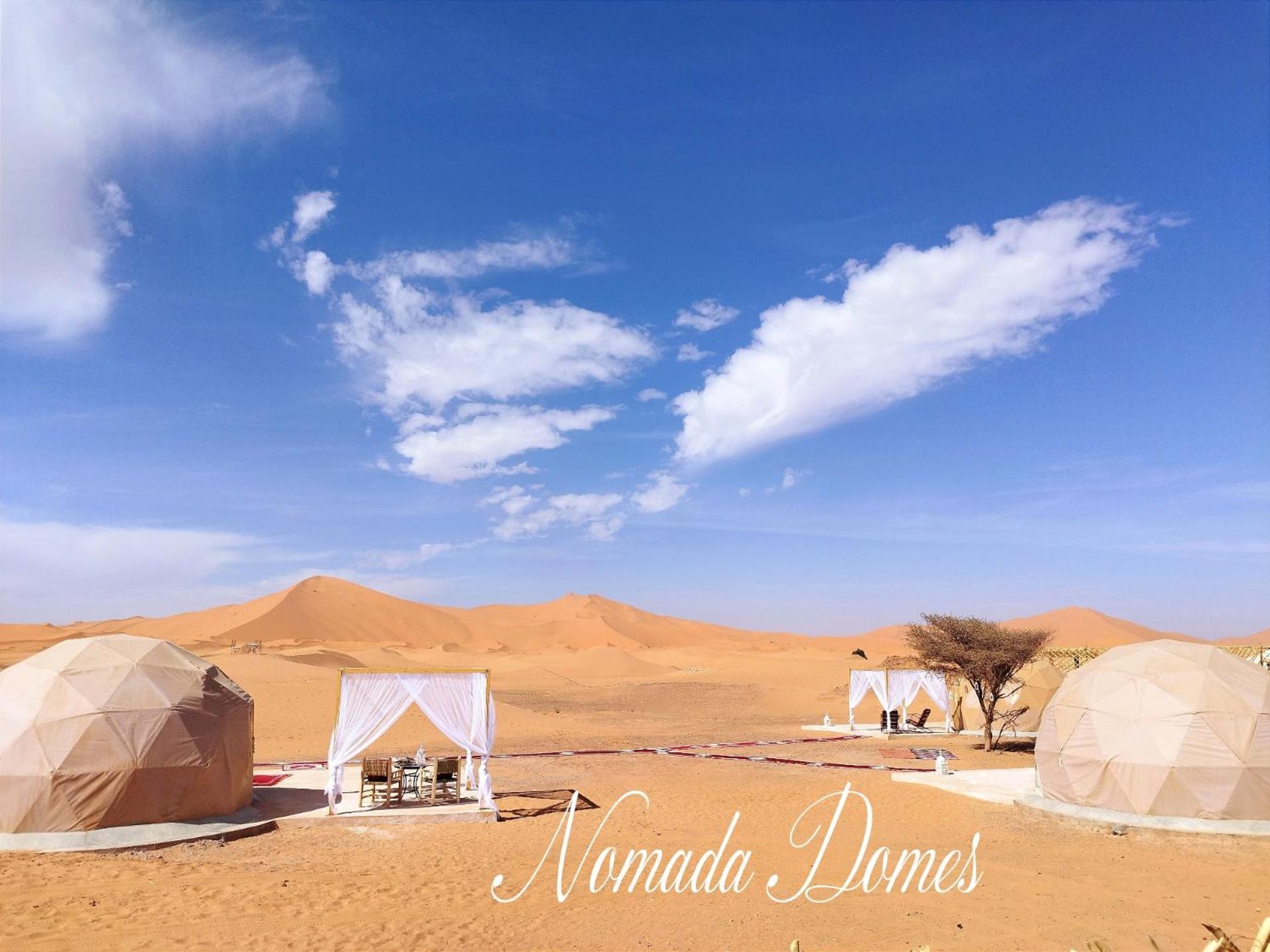 Nomada Domes Camp With Airco Hotel Merzouga Eksteriør billede