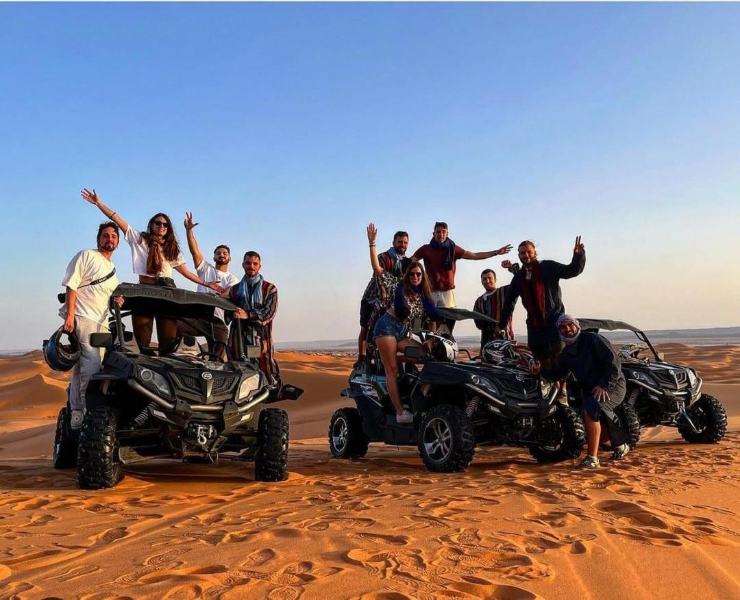 Nomada Domes Camp With Airco Hotel Merzouga Eksteriør billede